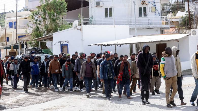 Κρήτη: Συνεχίζονται οι έρευνες για τον εντοπισμό αγνοούμενων μεταναστών μετά το ναυάγιο
