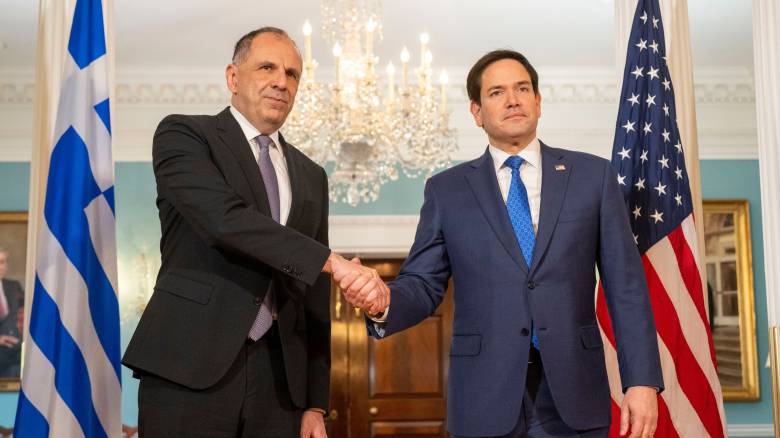Στην Ουάσινγκτον ο Γεραπετρίτης: Οι ελληνοαμερικανικές σχέσεις και το ενεργειακό παιχνίδι