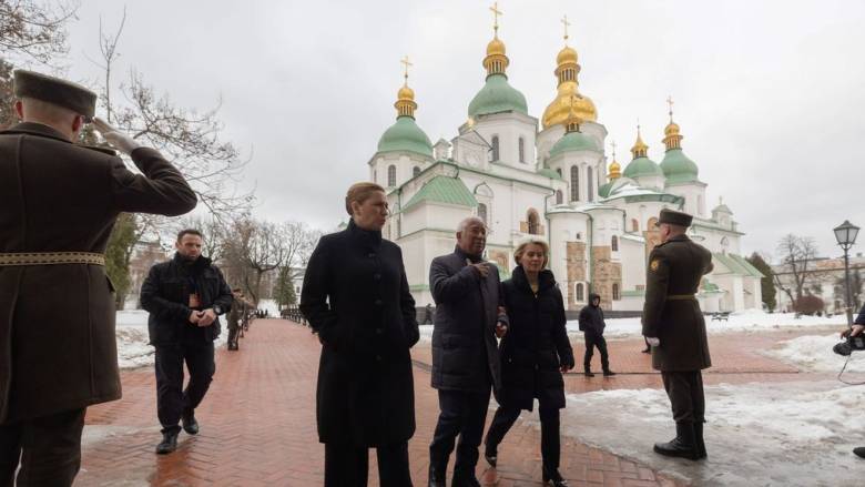 Φον ντερ Λάιεν: Η Ευρωπαϊκή Ένωση θα δώσει το δάνειο 90 δισεκατομμυρίων ευρώ στην Ουκρανία