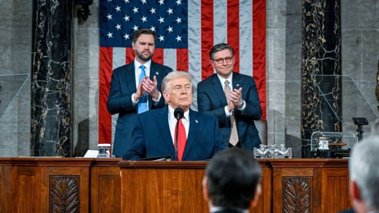 Τραμπ: Δεν θα επιτρέψω ποτέ στο Ιράν, το νούμερο ένα χορηγό τρομοκρατίας, να αποκτήσει πυρηνικά όπλα