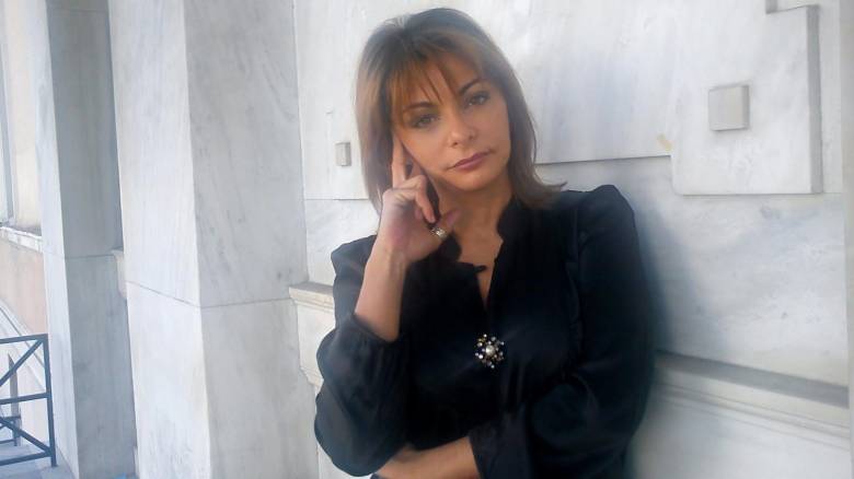 Αντιγόνη, ένα χαμόγελο σού αξίζει για αντίο