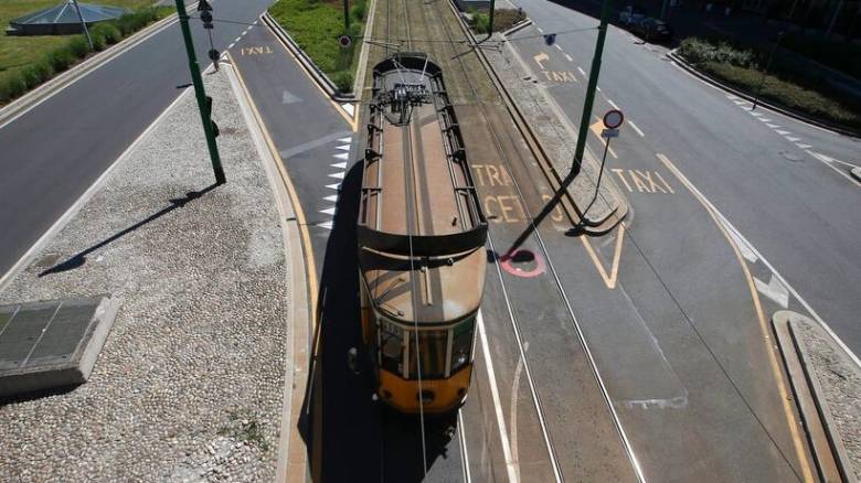 Εκτροχιάστηκε τραμ στο Μιλάνο: Ένας νεκρός και αρκετοί τραυματίες