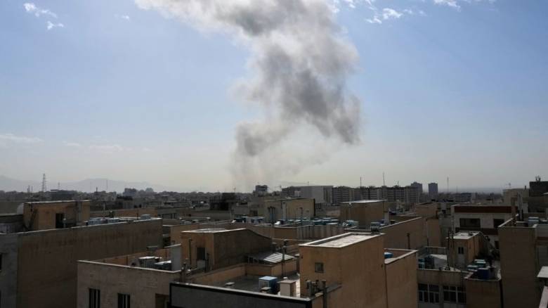 «Εγκαταλείψτε με ψυχραιμία την Τεχεράνη» καλεί τους κατοίκους η ιρανική κυβέρνηση