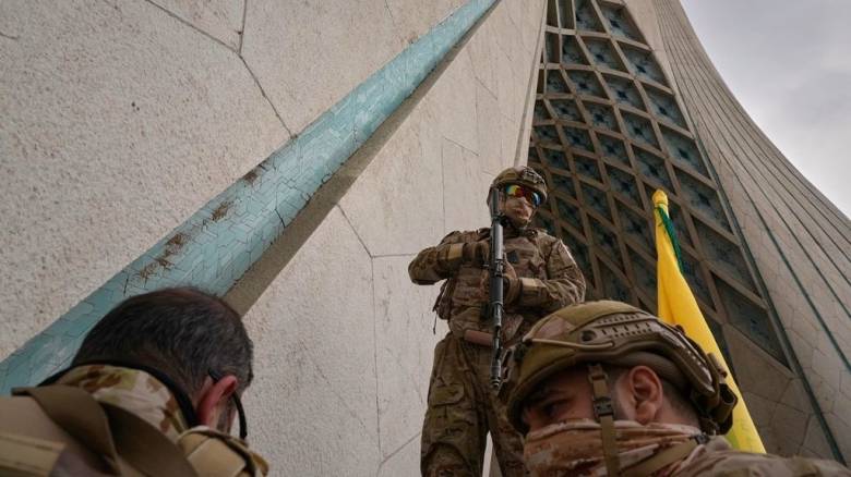 Φρουροί της Επανάστασης: «Όσοι σκότωσαν τον Χαμενεΐ δεν είναι ασφαλείς ούτε στην πατρίδα τους»