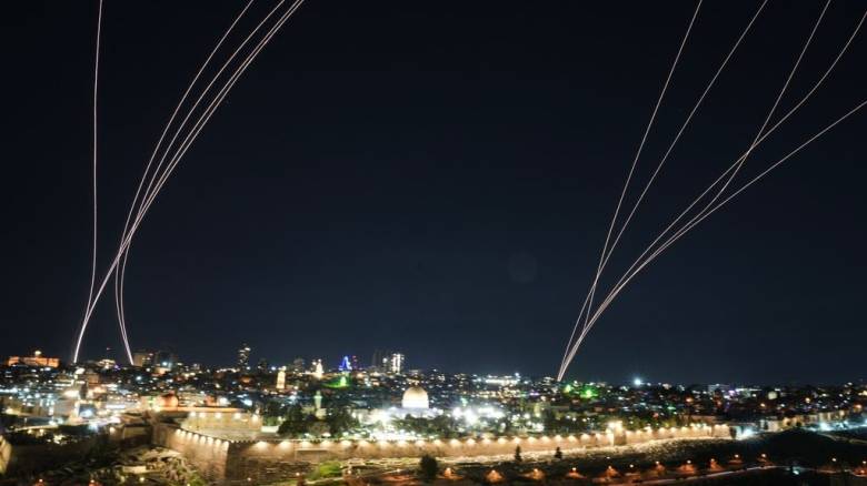 Σε πλήρη κλιμάκωση ο πόλεμος στο Ιράν - Ευρωπαϊκή «ομπρέλα» στην Κύπρο