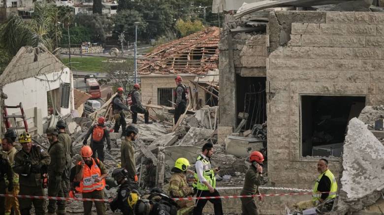 Πόλεμος στο Ιράν: Δώδεκα τραυματίες στο Ισραήλ από ιρανικές πυραυλικές επιθέσεις