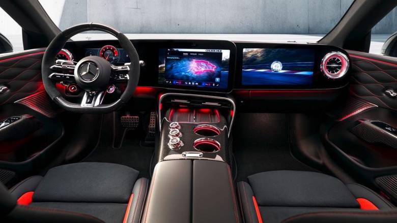 Αυτό είναι το εντυπωσιακό εσωτερικό της νέας Mercedes- AMG GT 4-Door Coupé