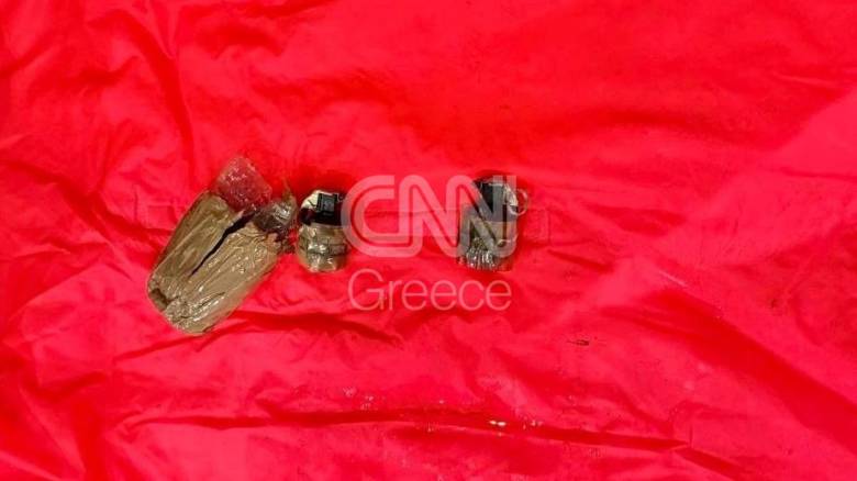 Σε άλσος στην Ακρόπολη ισχυρίστηκε ότι βρήκε τις χειροβομβίδες ο 38χρονος Σομαλός