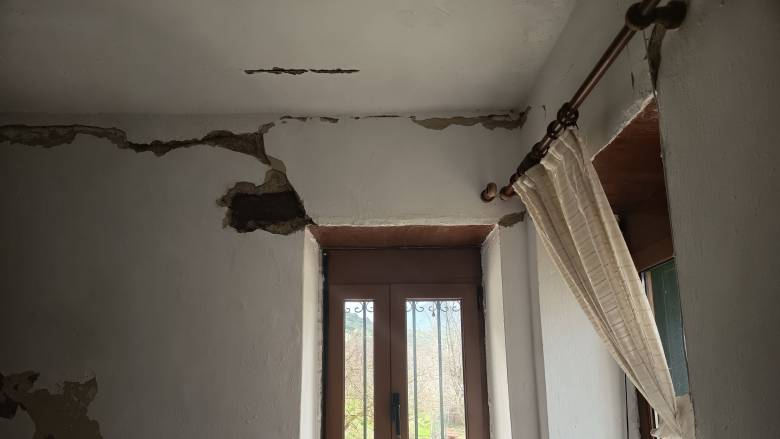 Συνεχίζεται η μετασεισμική δραστηριότητα στη Θεσπρωτία με ζημιές και κατολισθήσεις