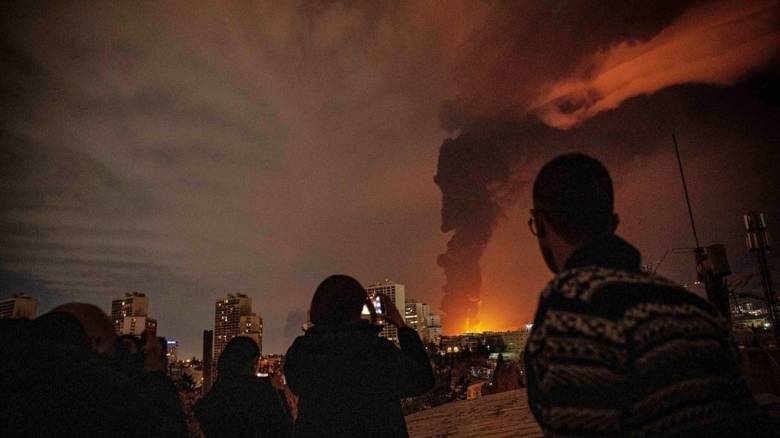 Ενόχληση ΗΠΑ από την εμβέλεια των επιθέσεων του Ισραήλ σε αποθήκες καυσίμων του Ιράν