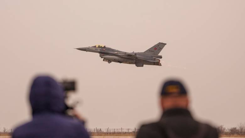 Βίντεο με τη στιγμή που καταφτάνουν τα τουρκικά F-16 στα Κατεχόμενα