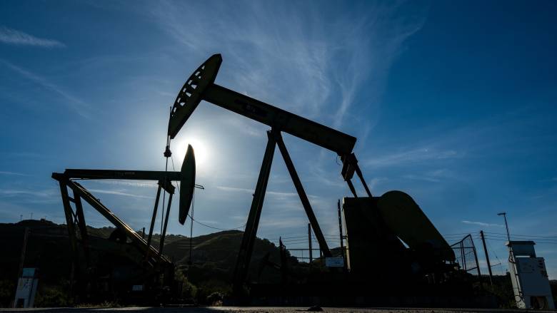 Πτώση στις τιμές του πετρελαίου μετά τις δηλώσεις Τραμπ για τα Στενά του Ορμούζ