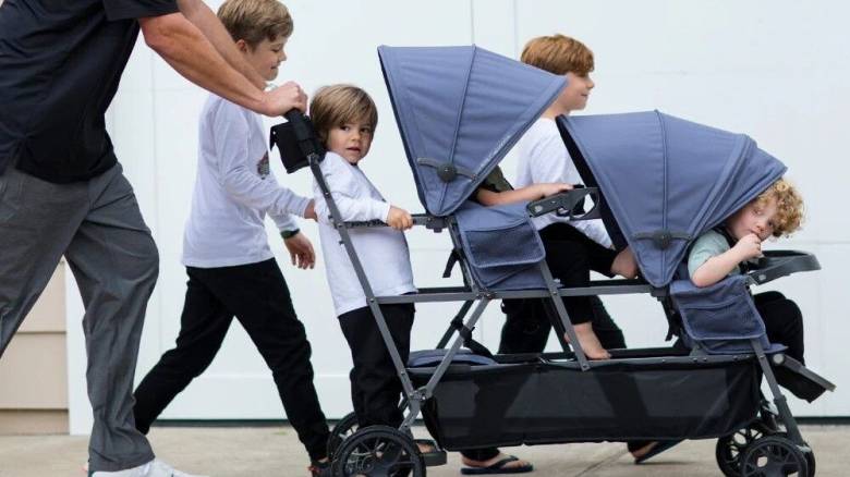 Νέα μελέτη δείχνει πώς ο αριθμός παιδιών που κάνουν οι άνθρωποι σχετίζεται με τη διάρκεια ζωής τους