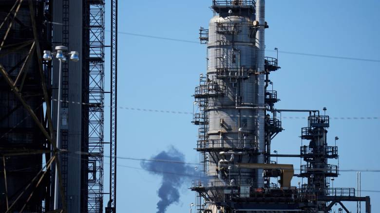 Δραματικές διακυμάνσεις στις τιμές πετρελαίου: Υποχώρηση μετά την είδηση για αποδέσμευση αποθεμάτων