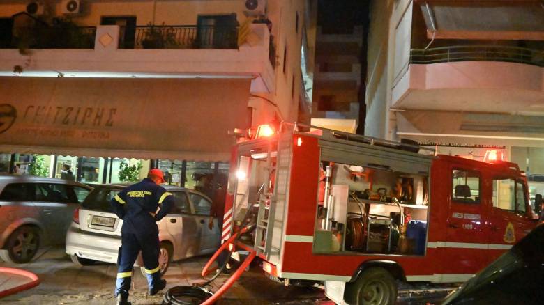 Άργος: Στο νοσοκομείο μητέρα και η ανήλικη κόρη της από φωτιά στο διαμέρισμα τους