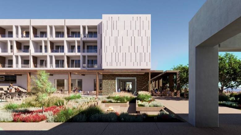 Ένας παραθαλάσσιος παράδεισος γίνεται η αφετηρία για μια καλοκαιρινή απόδραση στην Τήνο