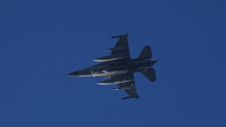 Ισραηλινά μαχητικά σπάνε το φράγμα του ήχου και προκαλούν πανικό στη Βηρυτό