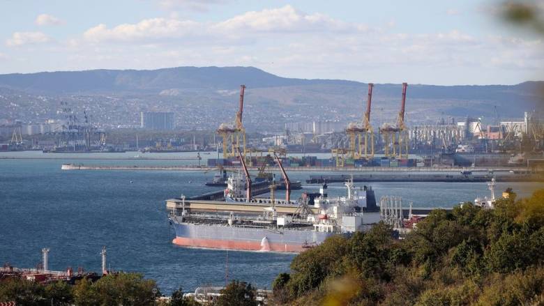 Η ενημέρωση του υπουργείου Ναυτιλίας για το χτύπημα σε ελληνικό τάνκερ στη Μαύρη Θάλασσα