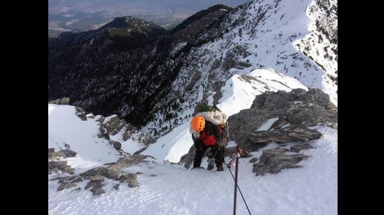 Ιωάννινα: Αίσιο τέλος στην περιπέτεια εκπαιδευτή ορειβασίας που τραυματίστηκε σε δύσβατο σημείο