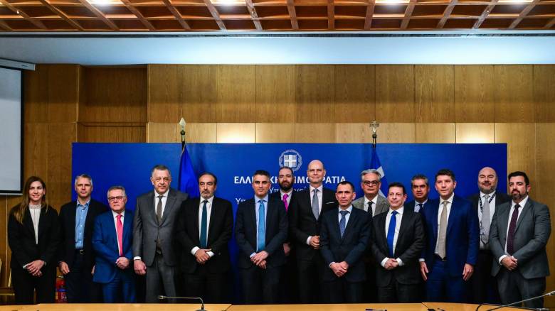 Υπεγράφη η σύμβαση δωρεάς για την προμήθεια συστήματος επικοινωνιών ελέγχου εναέριας κυκλοφορίας