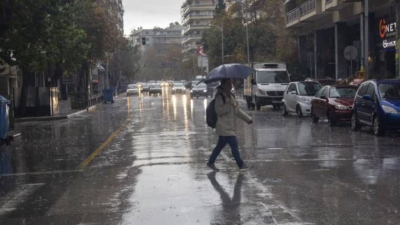 Προ των πυλών δύο διαδοχικές κακοκαιρίες: Πτώση θερμοκρασίας, έντονες βροχές και θυελλώδεις άνεμοι