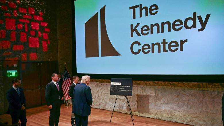 Το ΔΣ του Κέντρου Τραμπ-Κένεντι αναμένεται να εγκρίνει το προσωρινό κλείσιμό του για ανακαίνιση