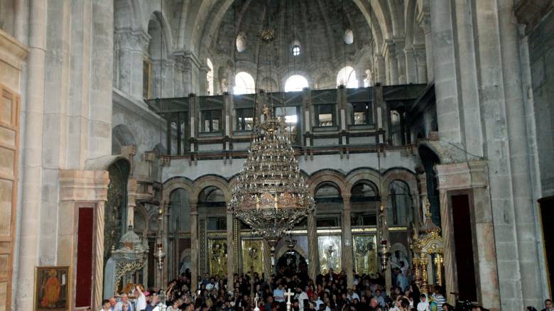 Θραύσματα από πυραύλους έπεσαν κοντά στον Ναό της Αναστάσεως στην Ιερουσαλήμ