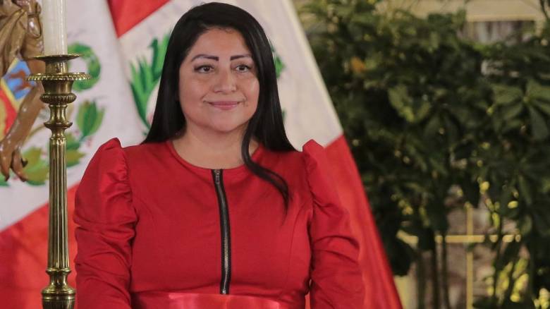 Παραιτήθηκε η πρωθυπουργός του Περού Ντενίς Μιράγιες