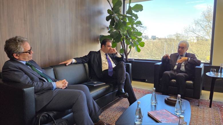 Τετ α τετ Πιερρακάκη με Fatih Birol - Στην ατζέντα η ενέργεια και η κρίση στη Μέση Ανατολή