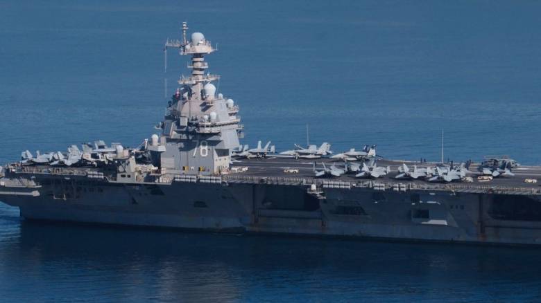 Το αεροπλανοφόρο Gerald Ford επιστρέφει στη Σούδα για επισκευές μετά την πυρκαγιά