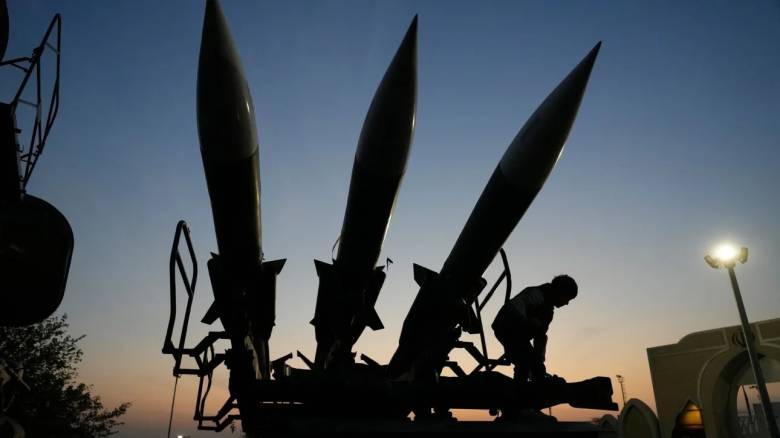 Νέο κύμα ιρανικών επιθέσεων κατά του Ισραήλ και χωρών του Κόλπου - Στόχος βάσεις και αεροδρόμια