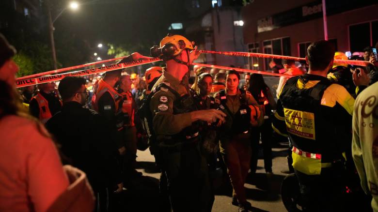 Σε σοβαρή κατάσταση ο 10χρονος που τραυματίστηκε από την πυραυλική επίθεση στη Ντιμόνα