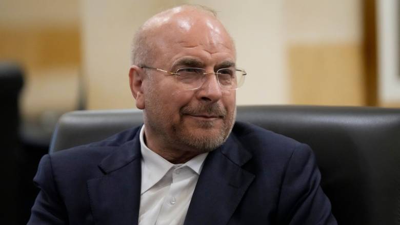 «Ο Γκαλιμπάφ επιβιβάστηκε σε πτήση για το Πακιστάν με την έγκριση των ΗΠΑ και του Ισραήλ»