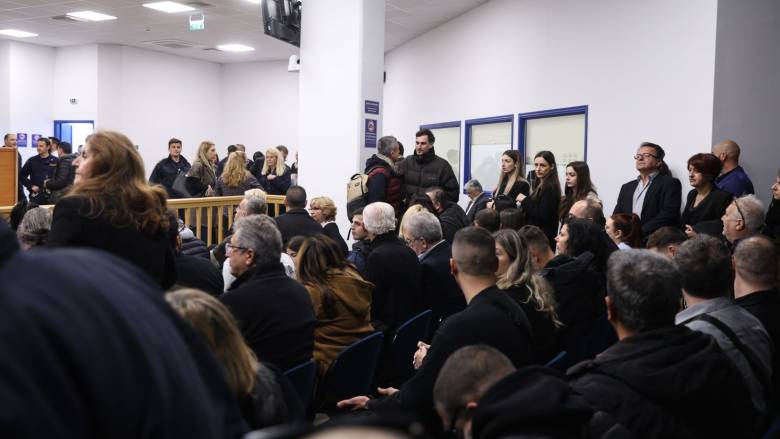 «Γαλάζιους» τριγμούς προκαλεί η εικόνα της δικής των Τεμπών - Στοίχημα η 1η Απριλίου 