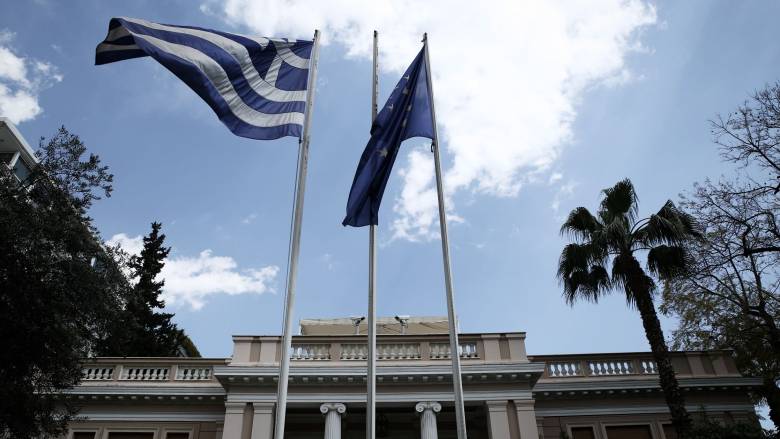 Τι απαντά το Μαξίμου για τον κατώτατο μισθό: «Λελογισμένες ενέργειες σε περιβάλλον αβεβαιότητας»