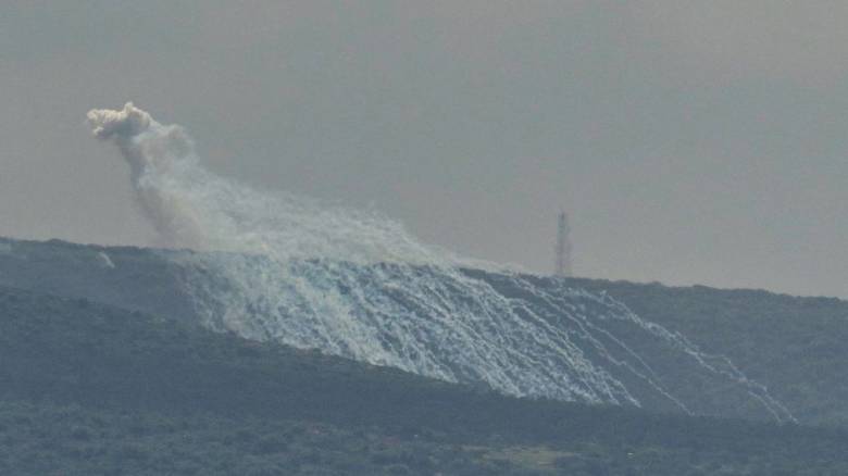 Χρήση λευκού φωσφόρου στις ισραηλινές επιδρομές στο Λίβανο «δείχνει» ο φωτογραφικός φακός