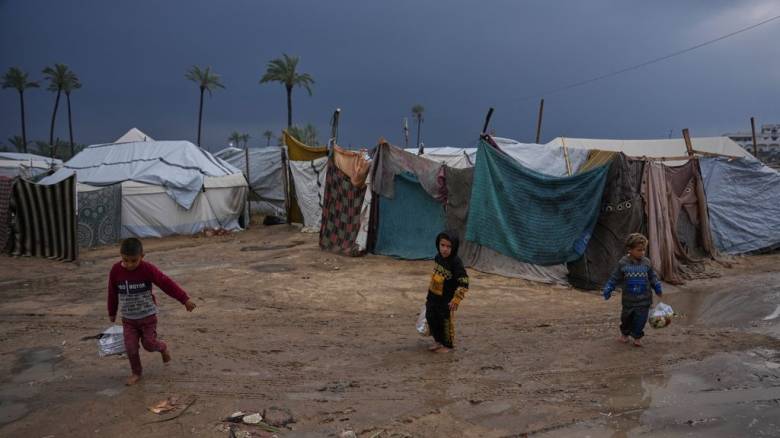 Ισραηλινοί συνέλαβαν νήπιο 21 μηνών στη Γάζα: Φέρει σημάδια βασανιστηρίων και εγκαύματα από τσιγάρο