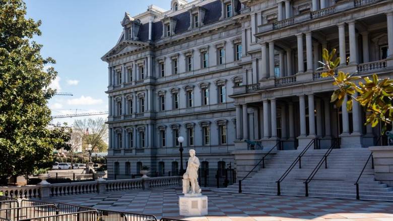 Συνεχίζονται οι αινιγματικές αναρτήσεις του Λευκού Οίκου - Νέες εικόνες με πίξελς και βίντεο