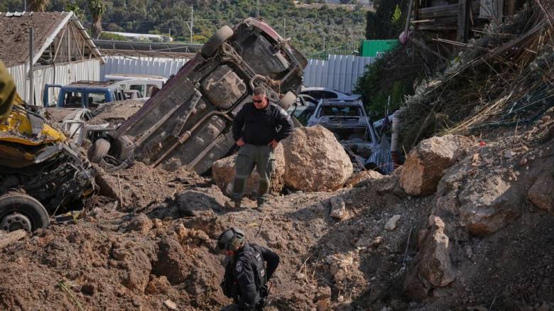 Ραγδαία κλιμάκωση στη Μέση Ανατολή: Οι Χούθι «μπήκαν» στον πόλεμο και οι ΗΠΑ στέλνουν πεζοναύτες