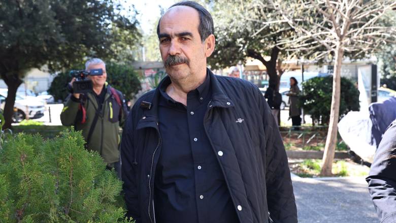 Αναβλήθηκε για τον Οκτώβριο η δίκη του «Φραπέ» για απείθεια