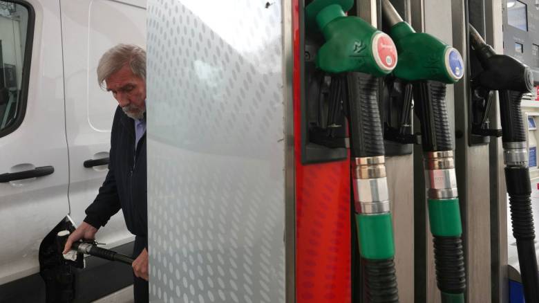 «Πρεμιέρα» για τα μέτρα στα πρατήρια καυσίμων: Ποιοι κερδίζουν από την επιδότηση στο diesel