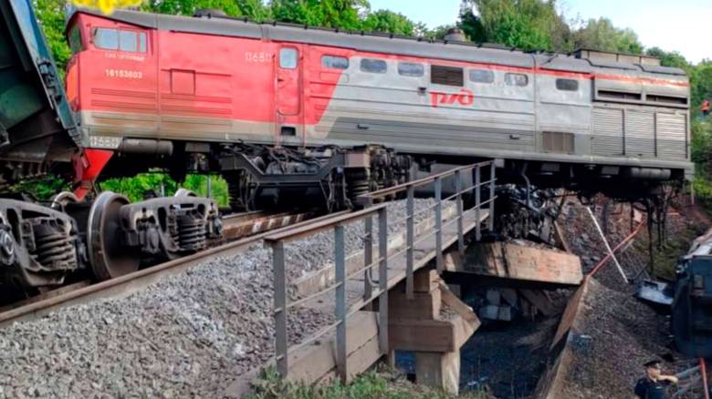 Εκτροχιασμός τρένου στη Ρωσία: Βγήκαν από τις ράγες επτά βαγόνια - 22 τραυματίες