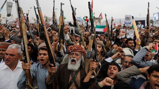 Το Ιράν απειλεί άλλη μια ευάλωτη ναυτιλιακή οδό - Ο ρόλος των Χούθι