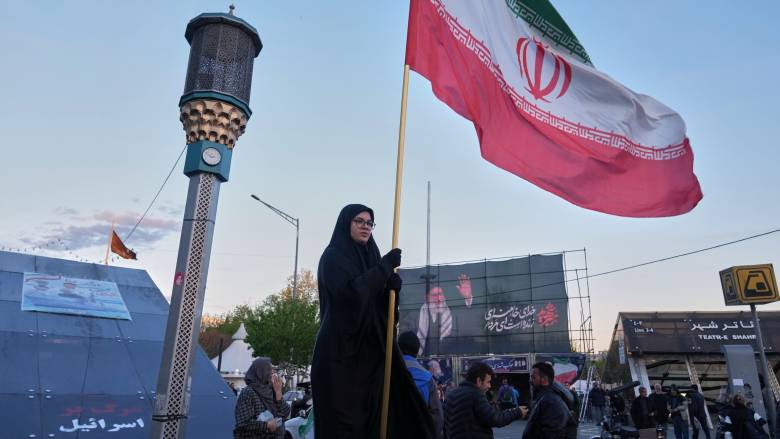 Ξεκίνησε η αντίστροφη μέτρηση Τραμπ για να... τσακίσει το Ιράν - Το «όχι» και οι όροι της Τεχεράνης