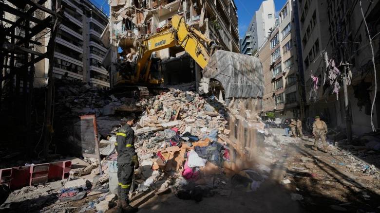 Λίβανος: Πάνω από 2.000 νεκροί από ισραηλινά πλήγματα – Ανάμεσά τους 165 παιδιά και 85 διασώστες