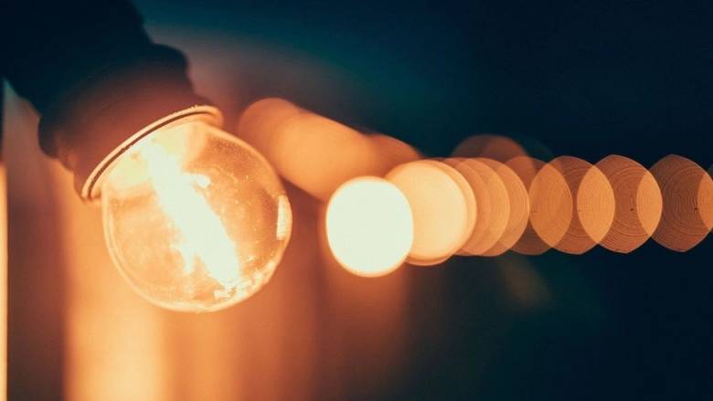 Ρεύμα: Διαθέσιμα τιμολόγια κάτω από 15 σεντς η κιλοβατώρα - Επανεκκίνηση της παραγωγής στον Πρίνο