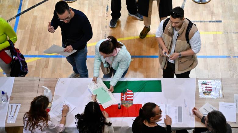 Εκλογές στην Ουγγαρία: Έκλεισαν οι κάλπες με συμμετοχή ρεκόρ - Τι ώρα αναμένεται το αποτέλεσμα