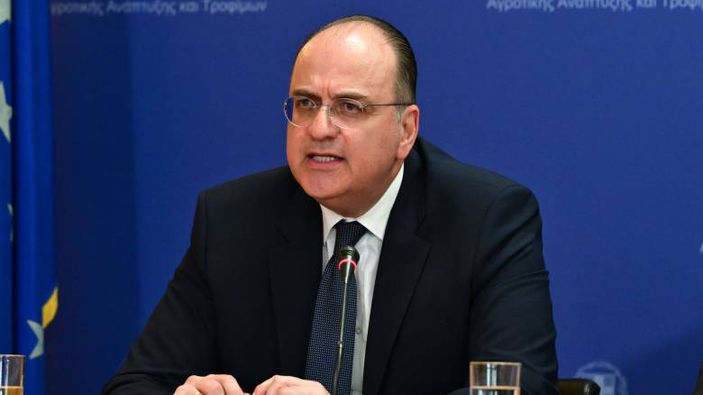 Μακάριος Λαζαρίδης: Νόμιμο το πτυχίο μου, δεν θα απολογηθώ στα αριστερά troll