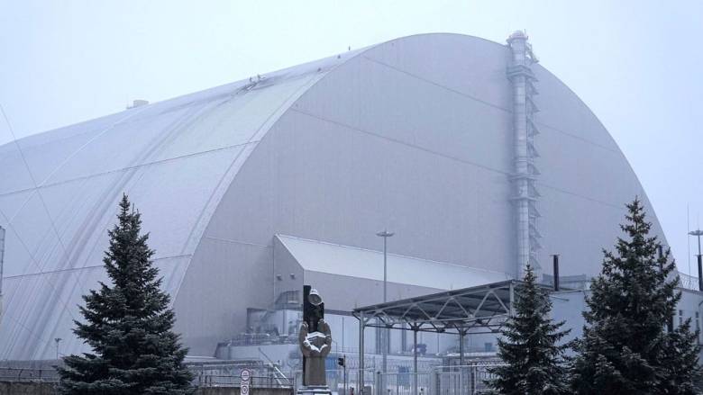 Κίνδυνος διαρροής ραδιενέργειας σε περίπτωση κατάρρευσης της «σαρκοφάγου» του Τσέρνομπιλ