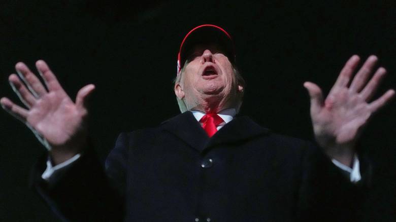 Η «αυτοκρατορική προεδρία» Τραμπ και το ιρανικό εμπόδιο